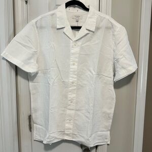 Banana Republic White Casual Button Down Shirt